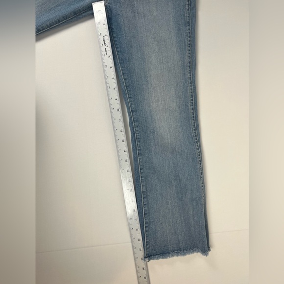 7 for all Mankind Cropped Boot cut Jeans Size 27 frayed edge - Picture 5 of 8